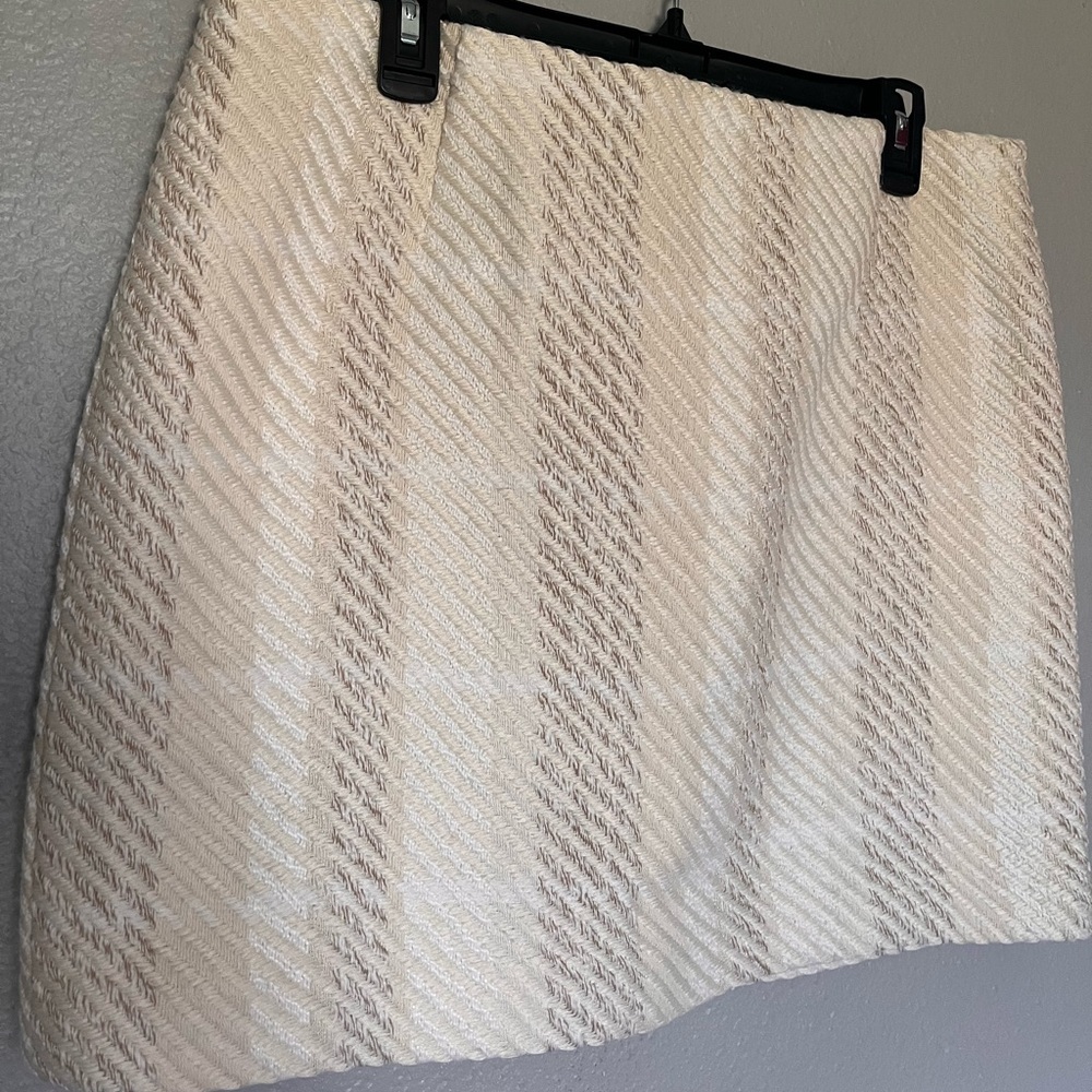 Tweed mini skirt “new”